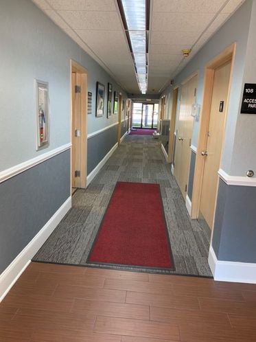 Summit Professional Building: 1S132 Summit Ave, Oakbrook Terrace, IL 60181